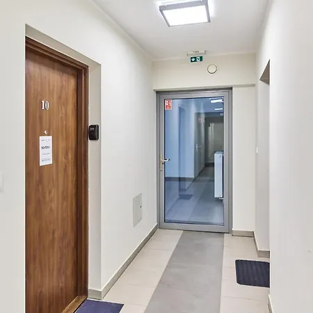 Swojczyce By Renters Apartment Wroclaw